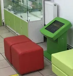 Новости: В аптеках «Диалог» теперь можно оставить детей за игрой — пока родители выбирают лекарства.