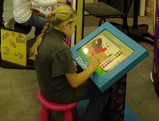 Детский интерактивный стол 8
