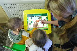 Статьи: Мини-игровая зона или полноценная детская комната: что выгоднее для бизнеса?